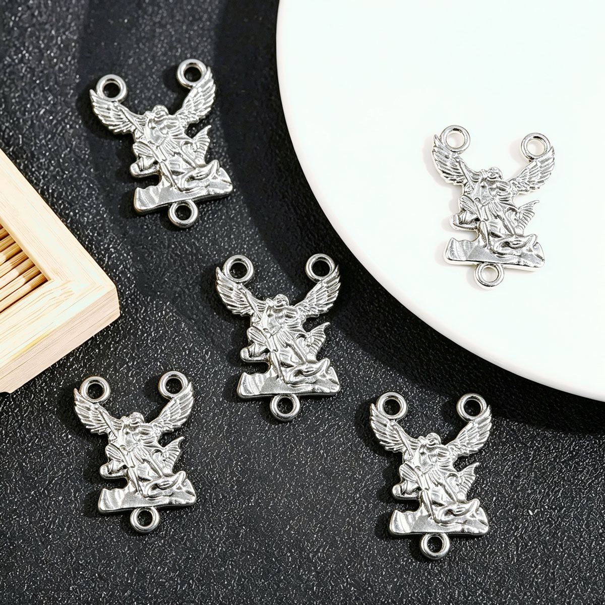 Jewelry Making Michaels - 20 Stück St. Michael Anhänger, silberfarbene
