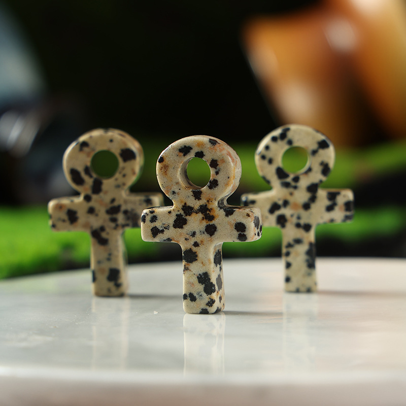 Dalmatinischer Ankh-Kreuz-Anhä – Jewelry Making Michaels Bewertung und Preis
