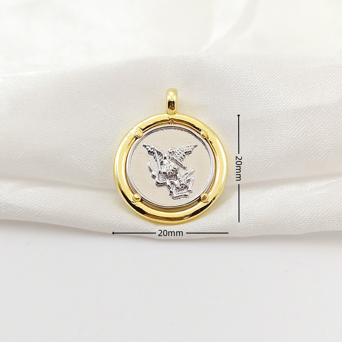 Vergoldete Erzengel Saint Mich – Jewelry Making Michaels Bewertung und Preis
